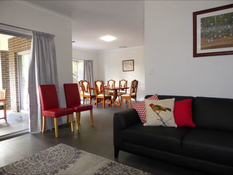 Adelaide Holiday House - Hotel Gold Coast 0