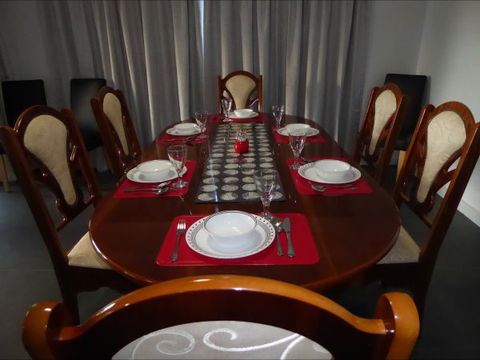 Adelaide Holiday House - Hotel Gold Coast 4