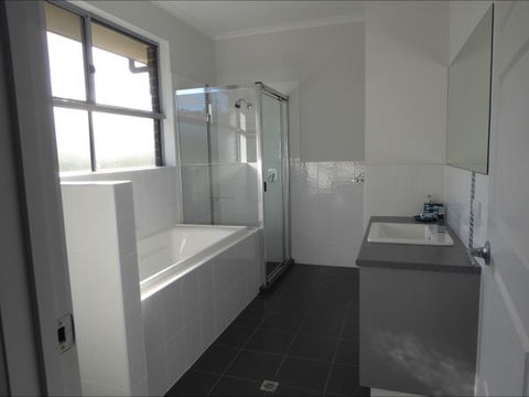 Adelaide Holiday House - Hotel Gold Coast 7