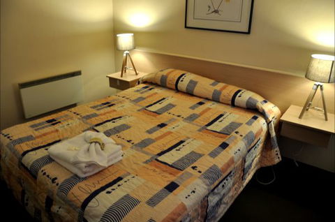 Alpine Inn - Hotel Gold Coast 1