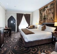 Castle Suites - Kryal Castle - Hotel Gold Coast