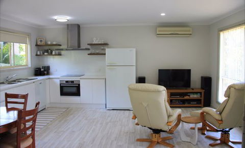 Hidden Gem - Hotel Gold Coast 1