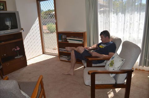 Hillview - Hotel Gold Coast 1