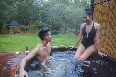 Japanese Mountain Retreat Mineral Springs & Spa - Hotel Gold Coast 2