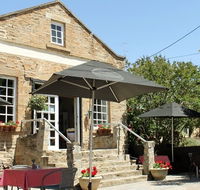Mellers of Auburn Cafe and Accommodation - Hotel Gold Coast