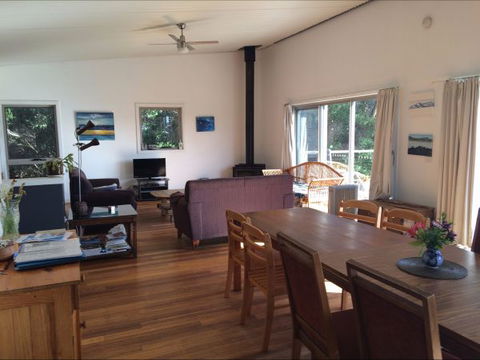 Morning Mist - Hotel Gold Coast 1