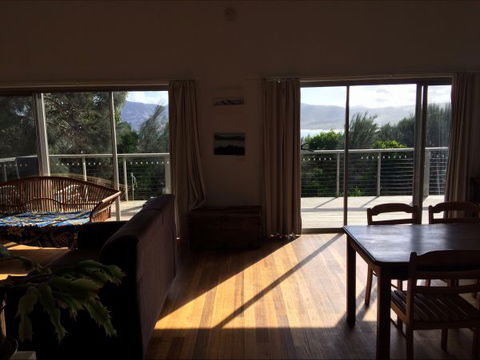 Morning Mist - Hotel Gold Coast 3