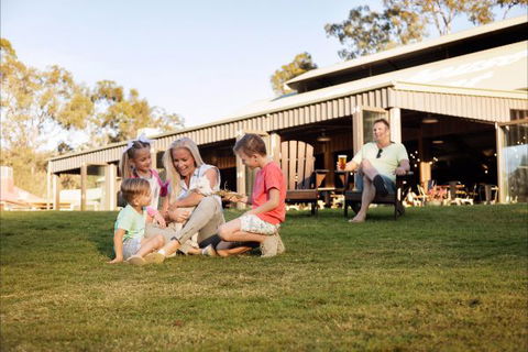 Paradise Country Farmstay - Hotel Gold Coast 0