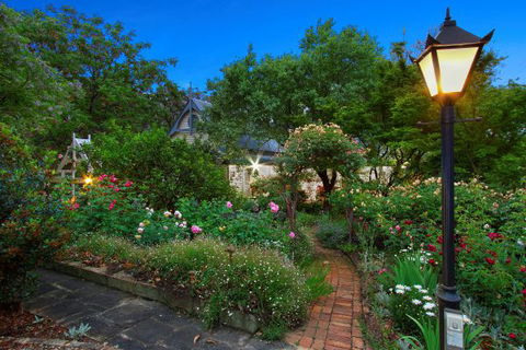 Plynlimmon: The Cottage At Kurrajong - Hotel Gold Coast 2