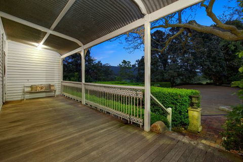 Plynlimmon: The Cottage At Kurrajong - Hotel Gold Coast 4