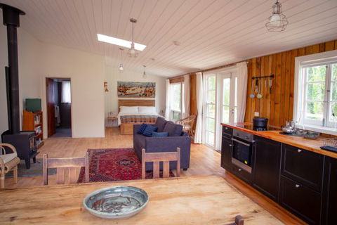 Sandalwood Shearing Shed - Hotel Gold Coast 3