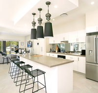 The Grape Escape Hunter Valley - Hotel Gold Coast