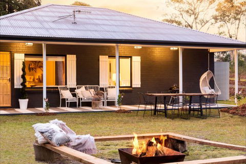 The Woods Farm - Hotel Gold Coast 0