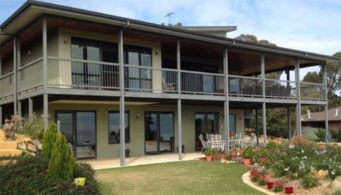 Tibooburra Bed And Breakfast Kalamunda - Hotel Gold Coast 0