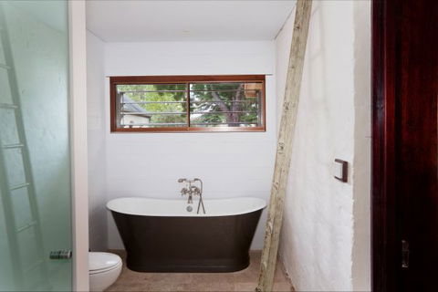 Vine Lodge Heritage Getaway - Hotel Gold Coast 3