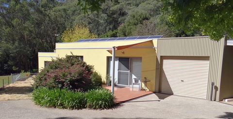 A Bach Of Bright - Hotel Gold Coast 0