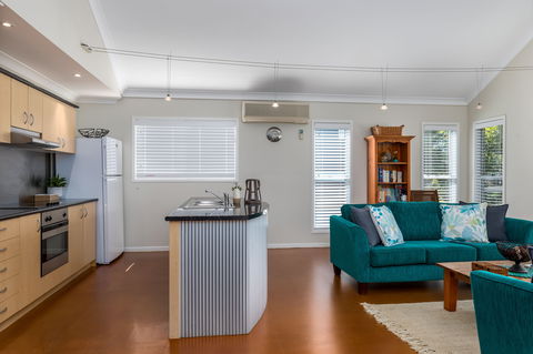 Akarana Beach House Jervis Bay - Hotel Gold Coast 2