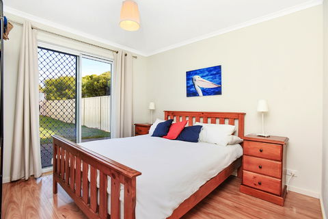 Ariadne - A Hop Skip And A Jump To The Beach With Sea Views - Hotel Gold Coast 7