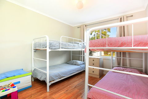Ariadne - A Hop Skip And A Jump To The Beach With Sea Views - Hotel Gold Coast 8