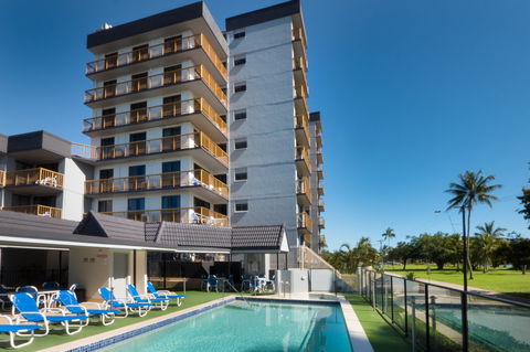 Coral Towers Holiday Suites - Hotel Gold Coast 1
