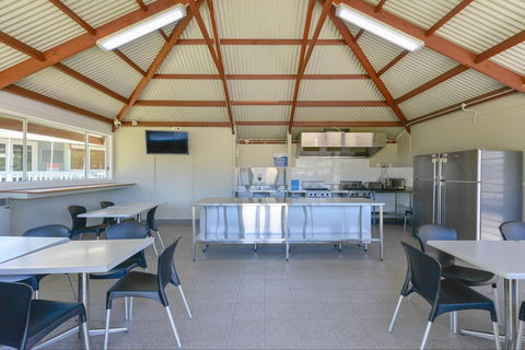 NRMA Sydney Lakeside Holiday Park - Hotel Gold Coast 7