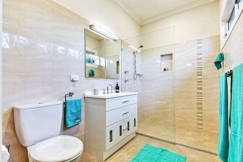 PJ's Hideaway - Hotel Gold Coast 7