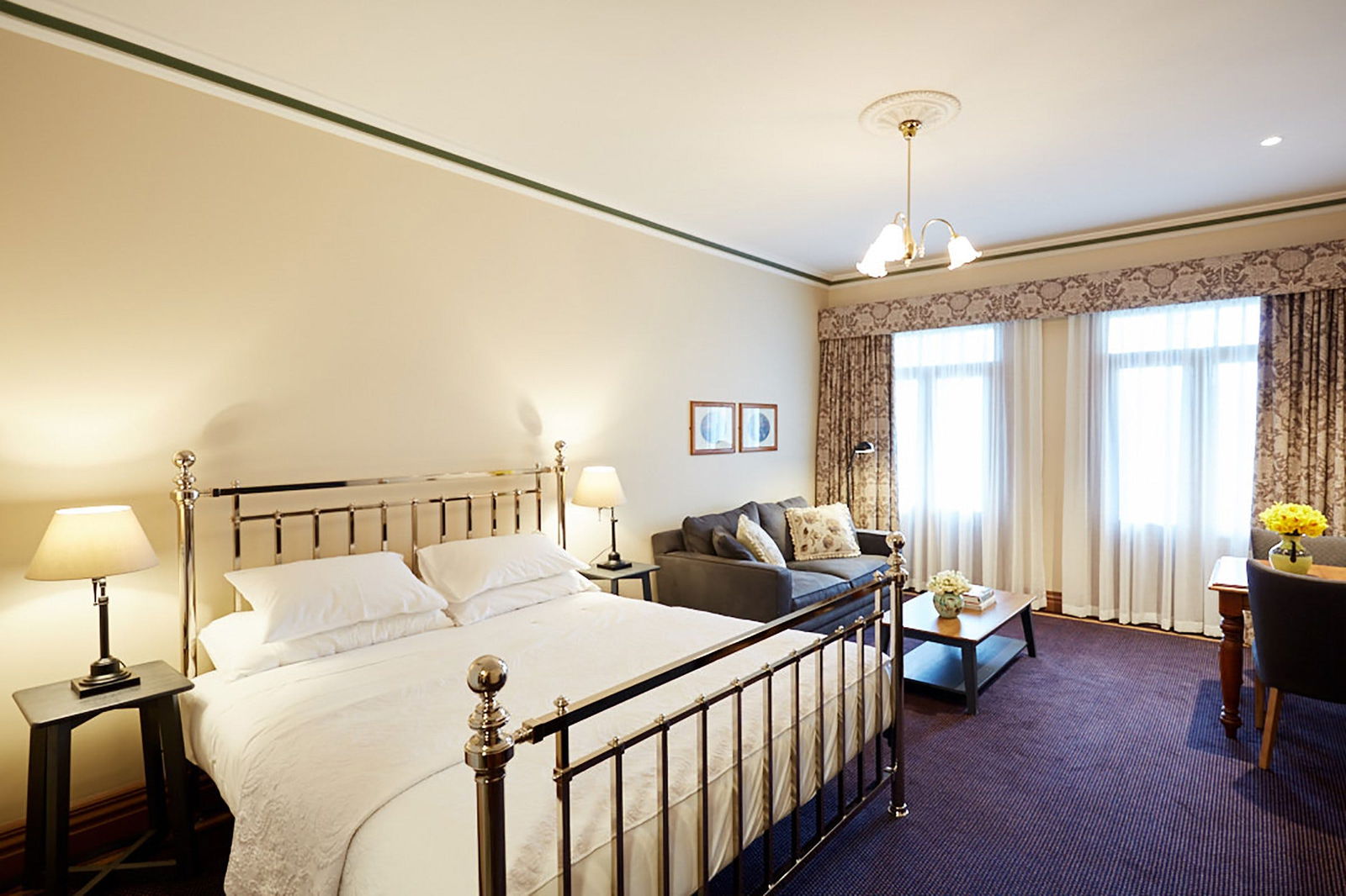 Narre Warren North VIC Hotel Gold Coast