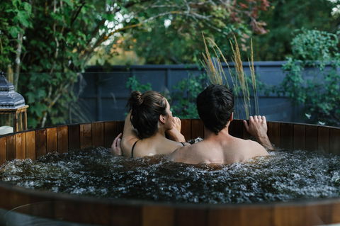 Acre Of Roses - Hotel Gold Coast 6