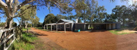 Aintree Cottage - Hotel Gold Coast 0