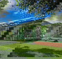 Beach and Lake Getaway - Hotel Gold Coast