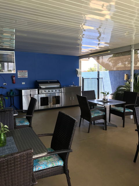 Charm City Motel - Hotel Gold Coast 2