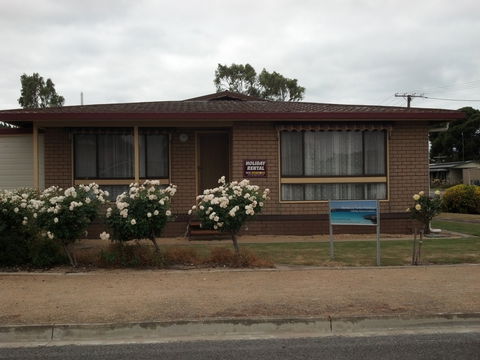 George'N'Mays - Hotel Gold Coast 0
