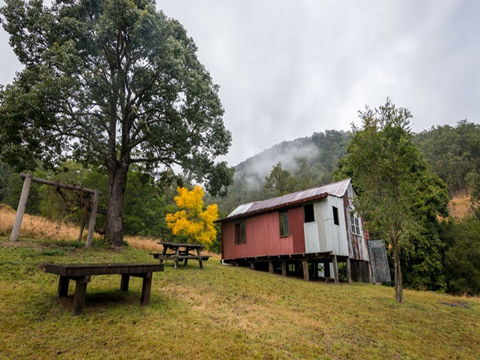 Jacky Barkers Campground - Hotel Gold Coast 0
