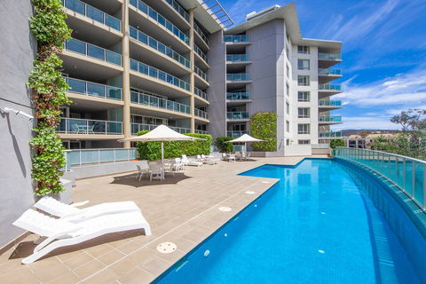 Pacific Suites Canberra - Hotel Gold Coast 0