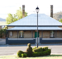 Raffah House - Hotel Gold Coast