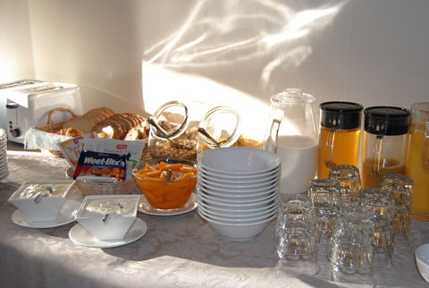 Airlie House Motor Inn - Hotel Gold Coast 2