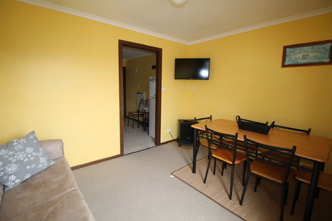 Alpen Glen 6 - Hotel Gold Coast 2