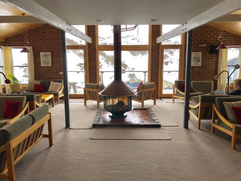 Arlberg Lodge - Hotel Gold Coast 0