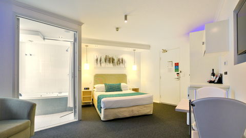 Atlantic Tower Motor Inn - Hotel Gold Coast 2