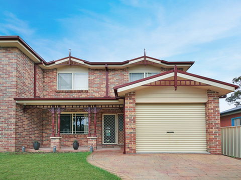 Burrill By The Beach - Hotel Gold Coast 1