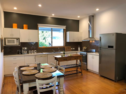 Jacks House '2' B&B Clare - Hotel Gold Coast 2