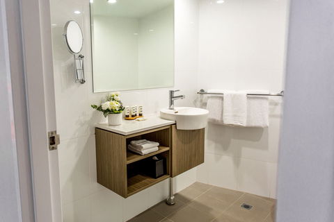 Pacific Hotel Brisbane - Hotel Gold Coast 2