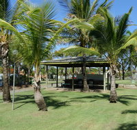 Poinciana Tourist Park - Hotel Gold Coast