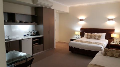 Quality Suites Fremantle - Hotel Gold Coast 2
