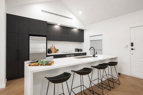 Abode Accommodations - Hotel Gold Coast 0