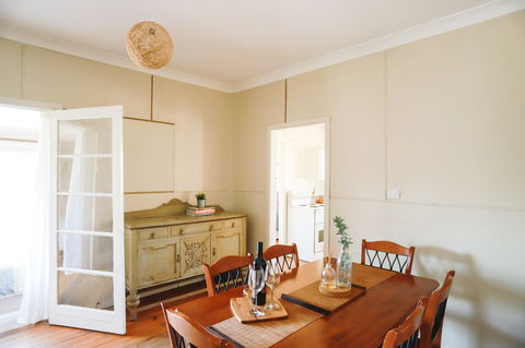 Adelong Valley Farm Stays - Moorallie Cottage - Hotel Gold Coast 2