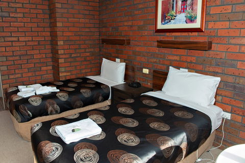 Golden Country Motel And Caravan Park - Hotel Gold Coast 2