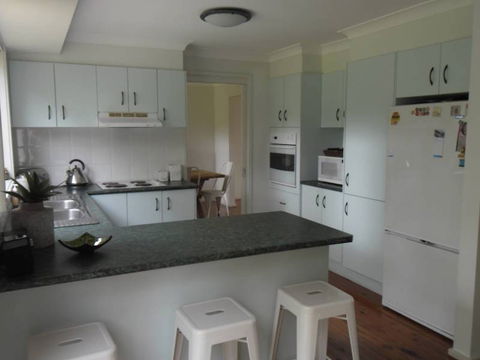 Huskissons Neighbour - Hotel Gold Coast 1