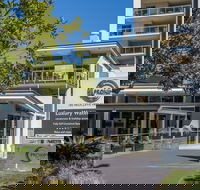 Proximity Waterfront Apartments - Hotel Gold Coast
