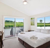 The Lakehouse at 201 - Hotel Gold Coast